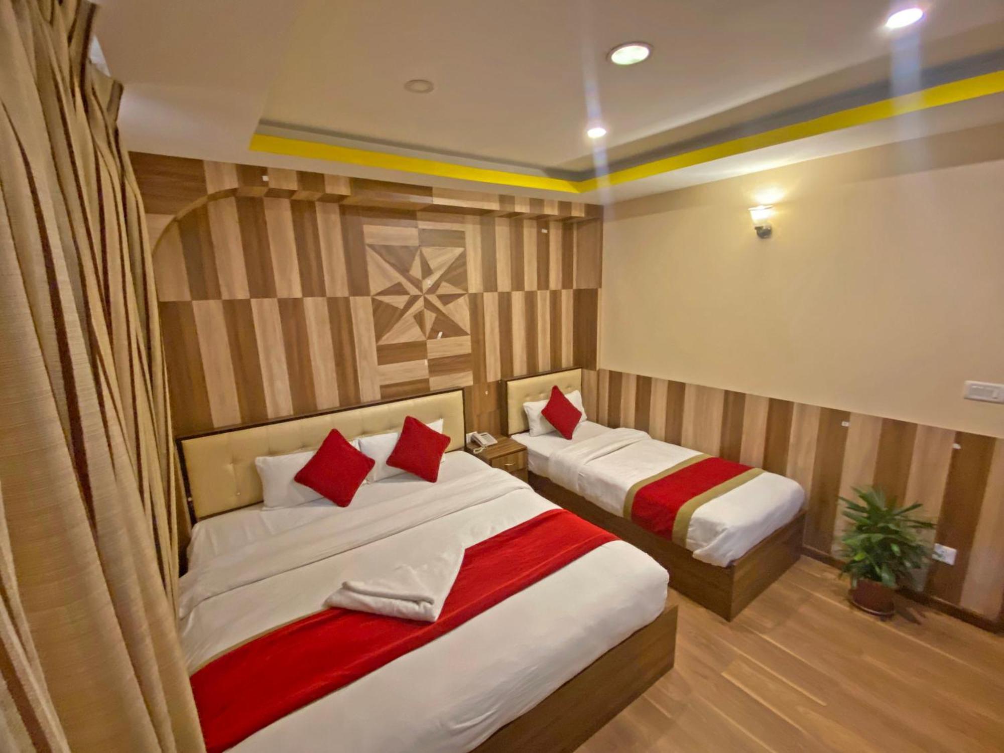Hotel Airport Holiday Kathmandu Exterior foto