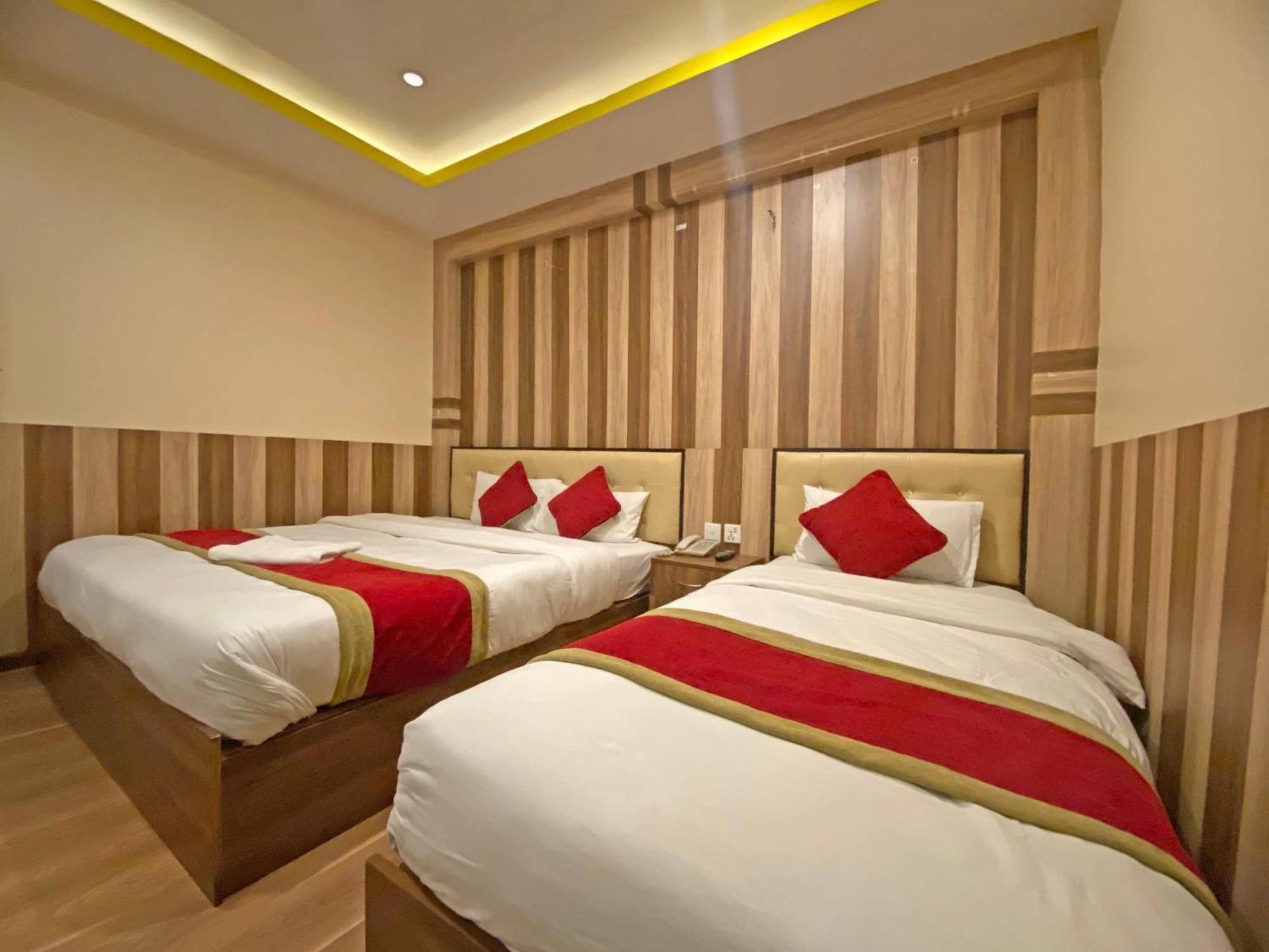 Hotel Airport Holiday Kathmandu Exterior foto